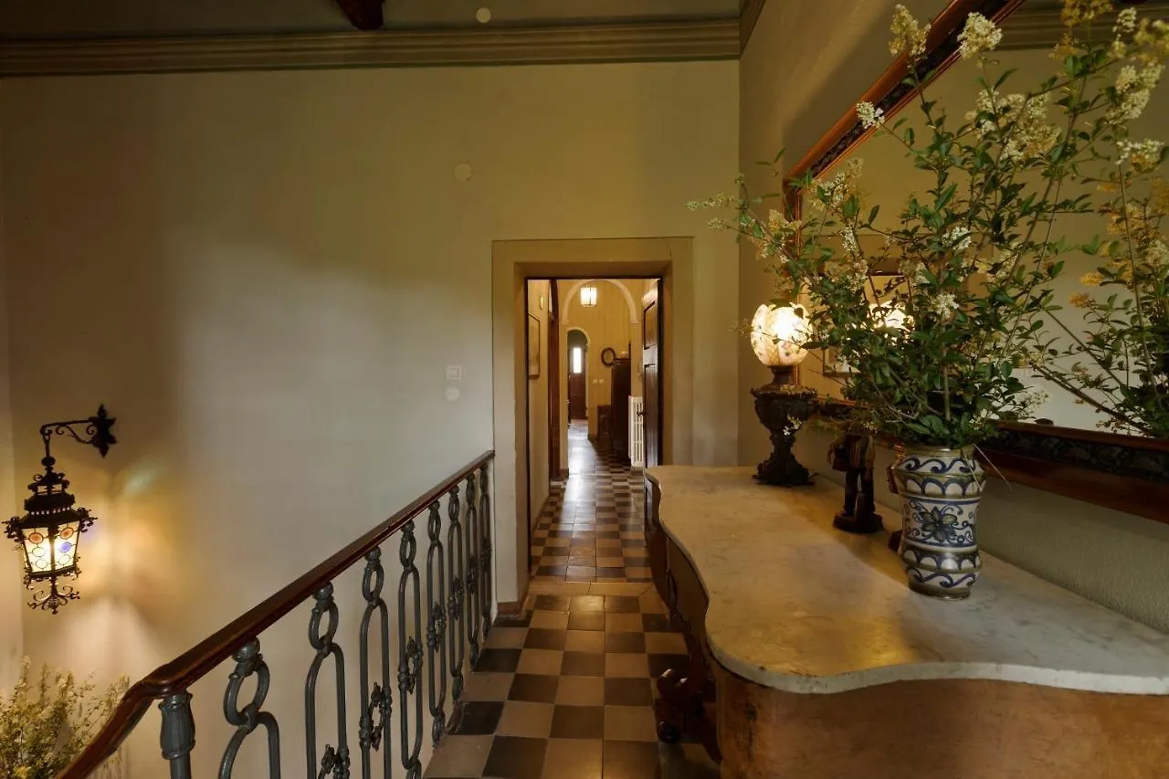 The Ghost Haunted Villa Poggibonsi 0*,  Italy